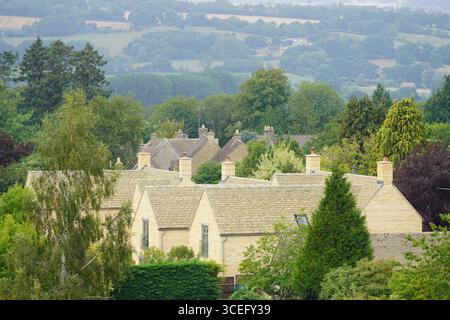A Stroll Through Bourton-on-the-Water: Capturing the Cotswolds’ Timeless Charm